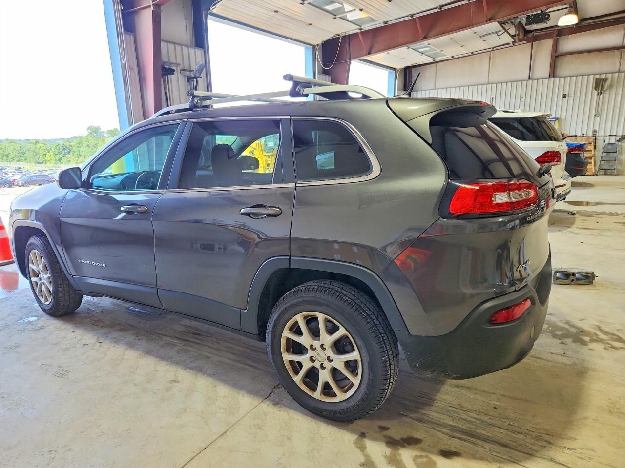 2014 Jeep Cherokee Latitude - zdjęcie 2
