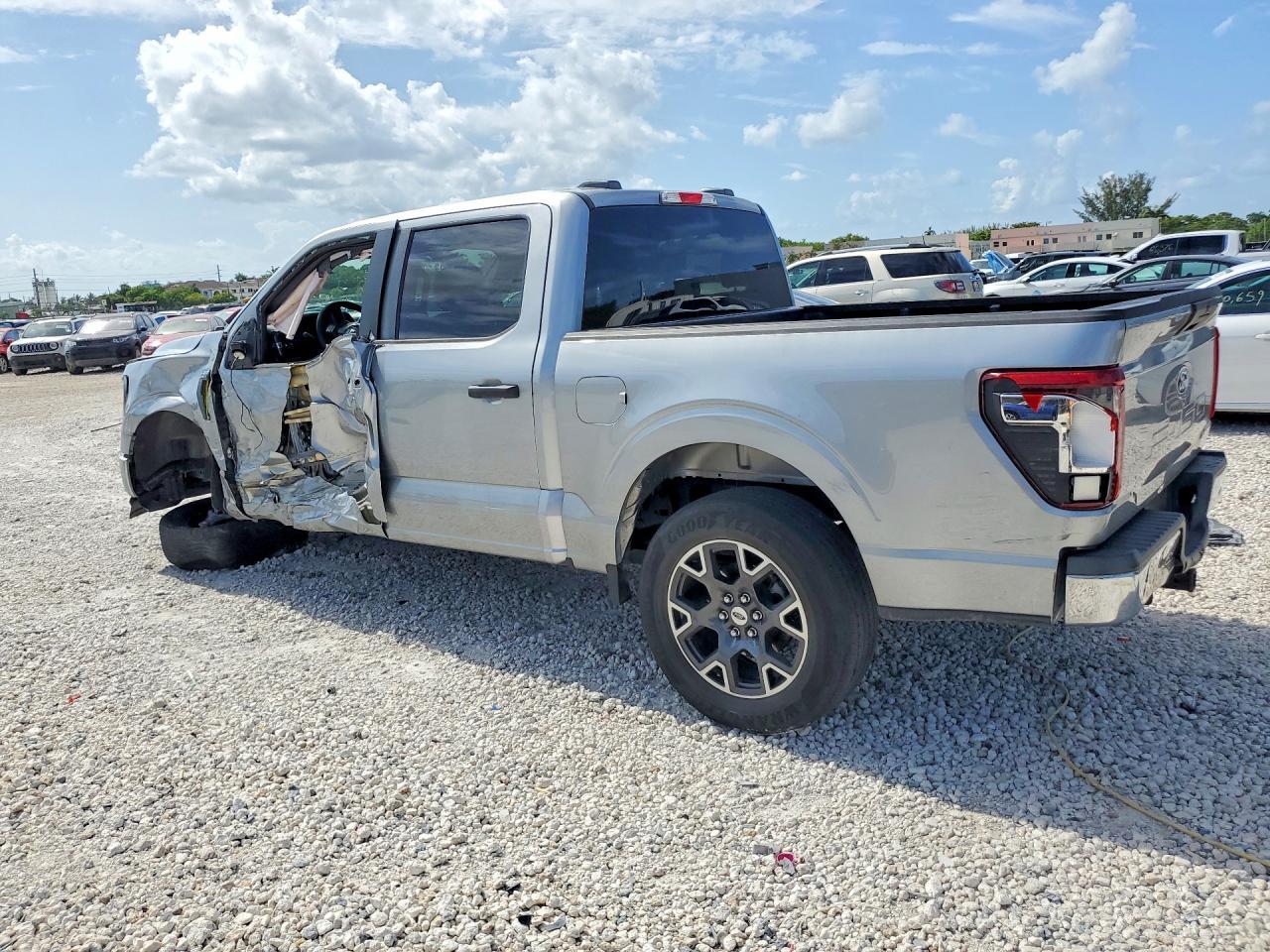 2024 Ford F150 Stx - zdjęcie 2