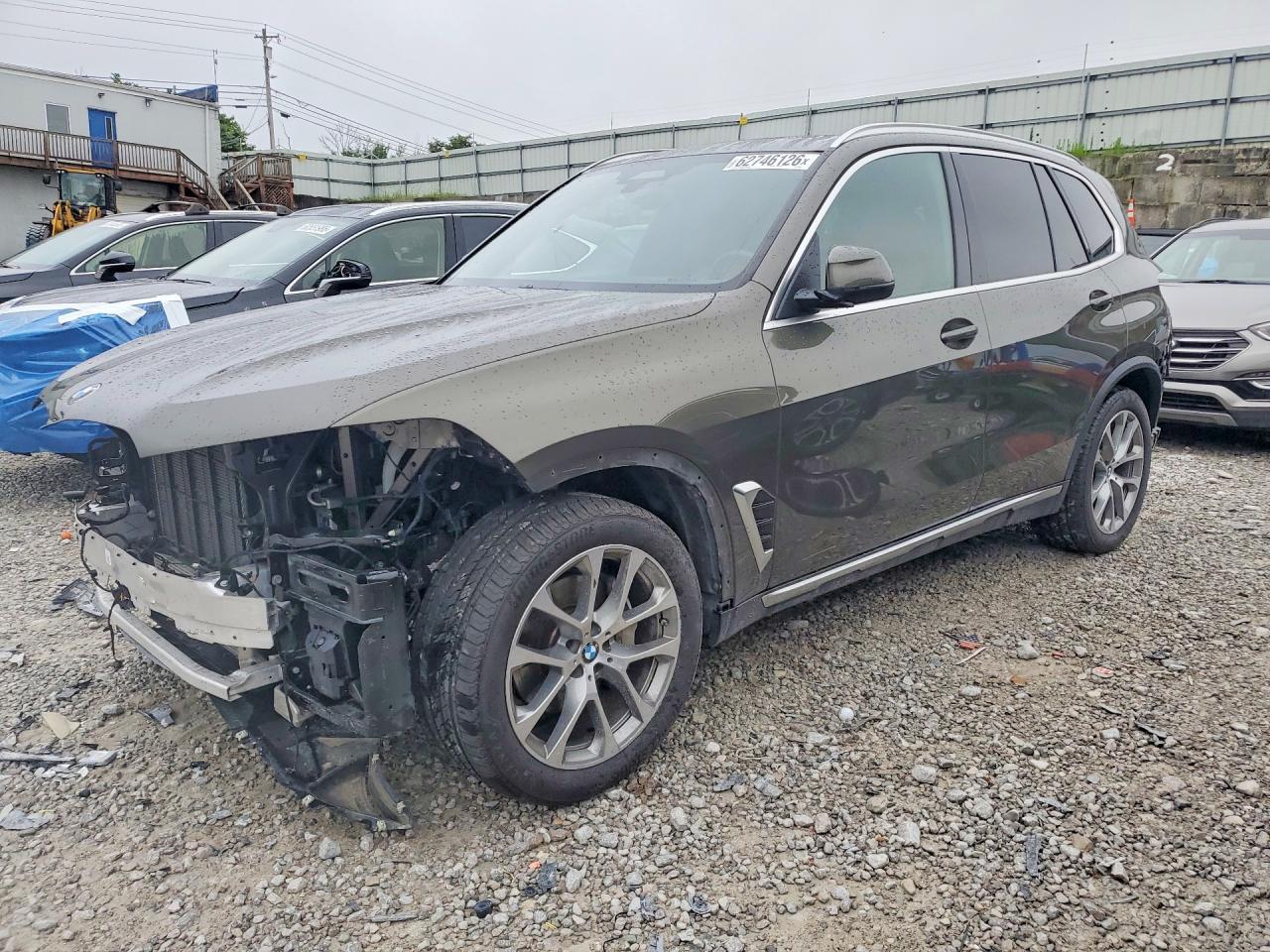 2025 BMW X5 xDrive40I - zdjęcie główne