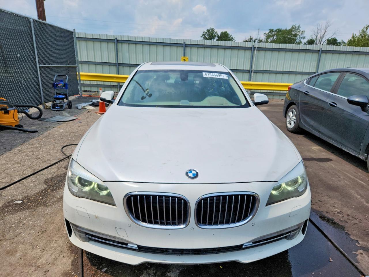 2013 BMW 750 Lxi - zdjęcie 5