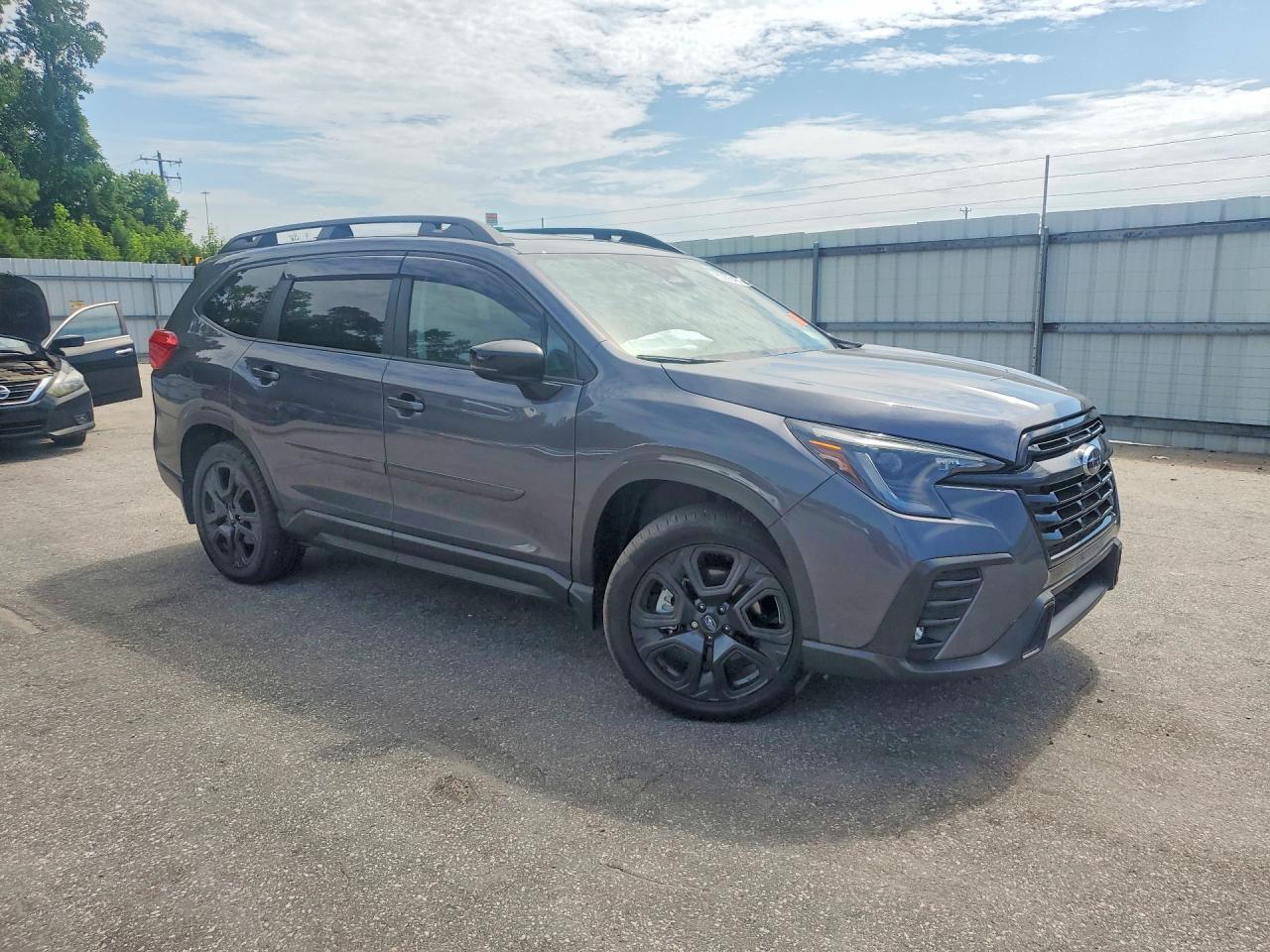 2024 Subaru Ascent Onyx Edition - zdjęcie 4