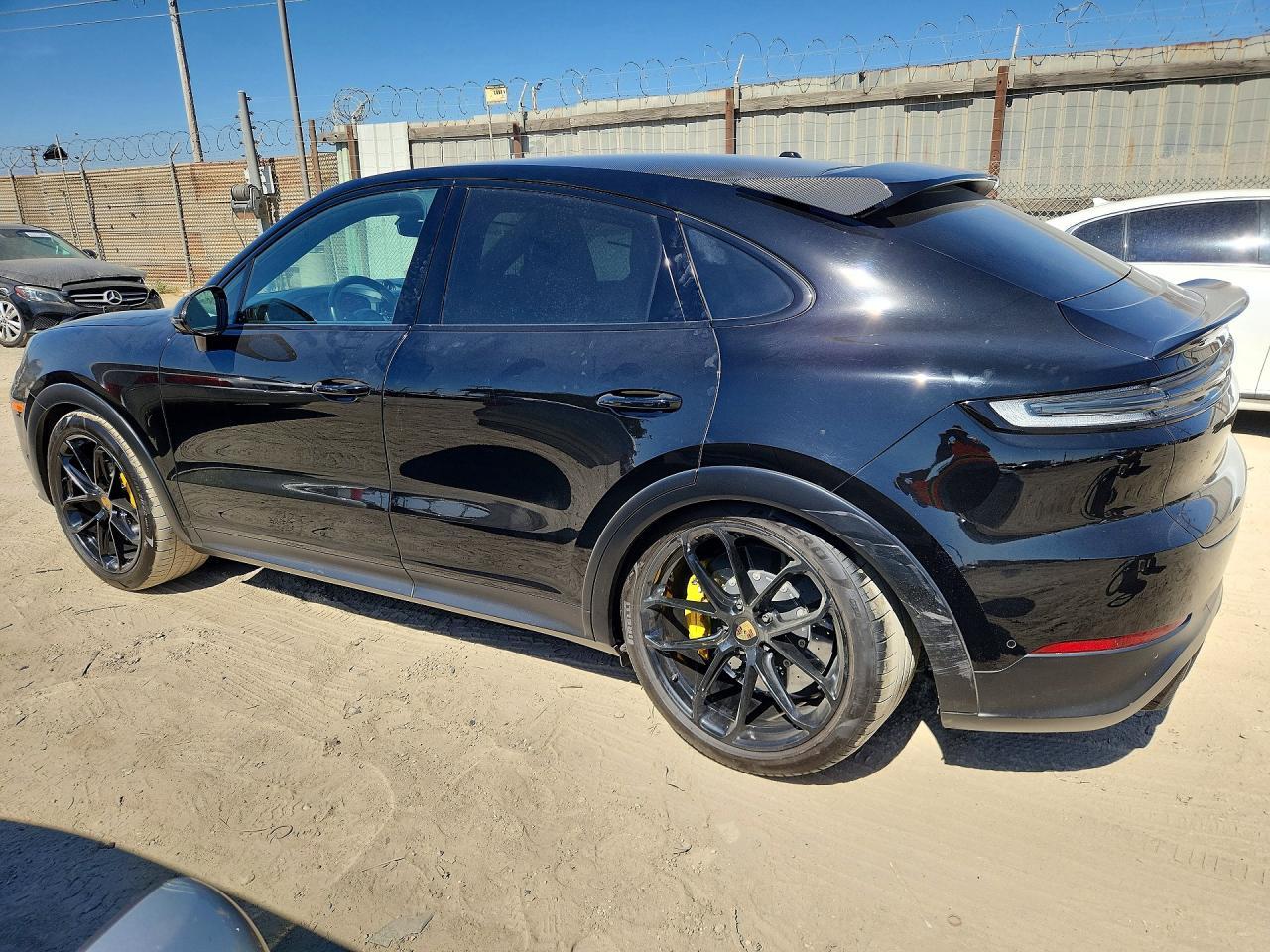 2024 Porsche Cayenne Turbo Gt - zdjęcie 2