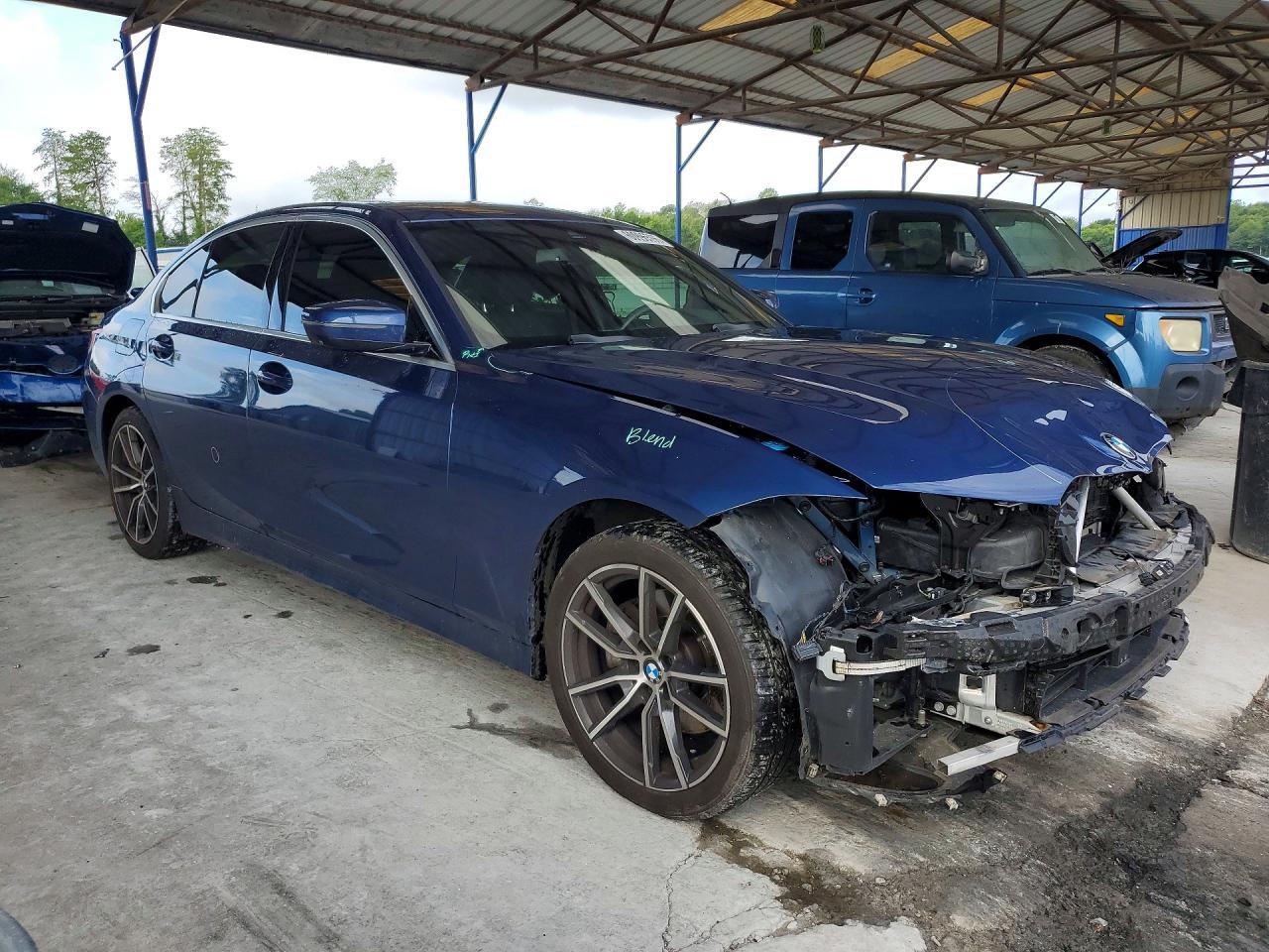 2021 BMW Seria 3 330i - zdjęcie 4