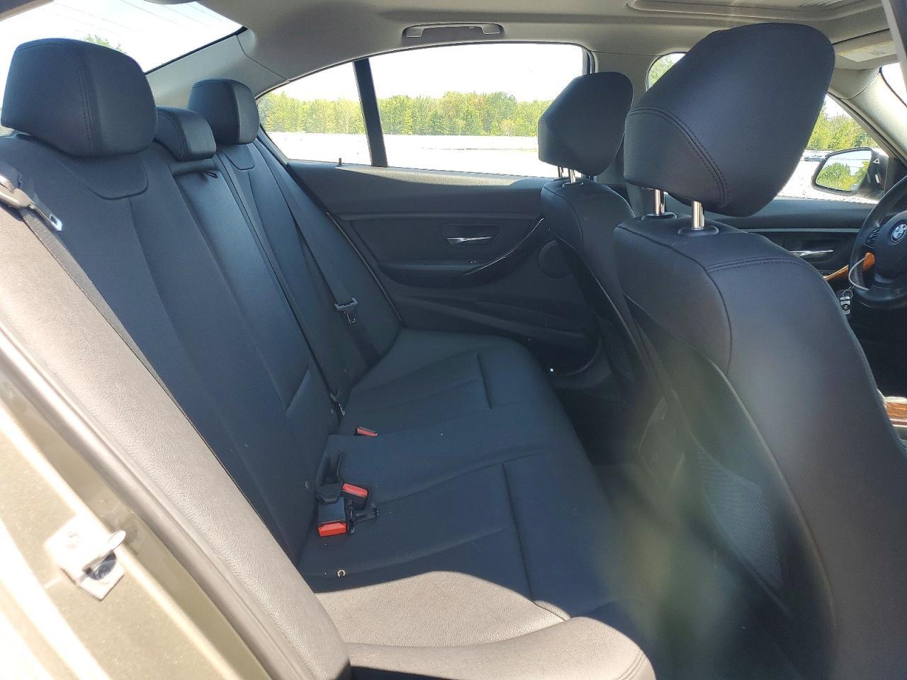 2018 BMW 320 Xi - zdjęcie 10