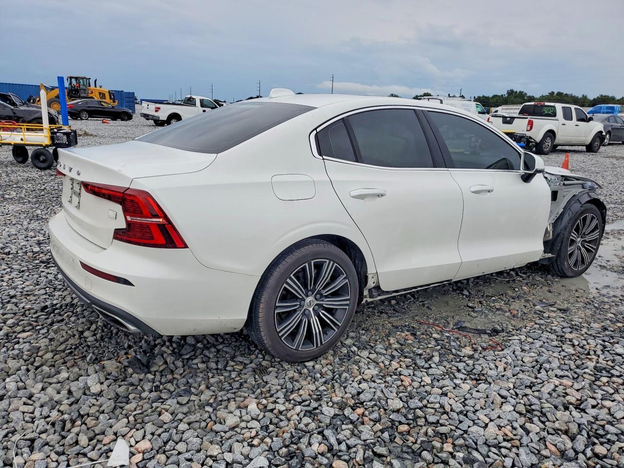 2021 Volvo S60 T8 Recharge Inscription - zdjęcie 3