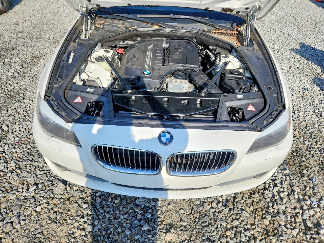 2013 BMW Seria 5 535i - zdjęcie 11