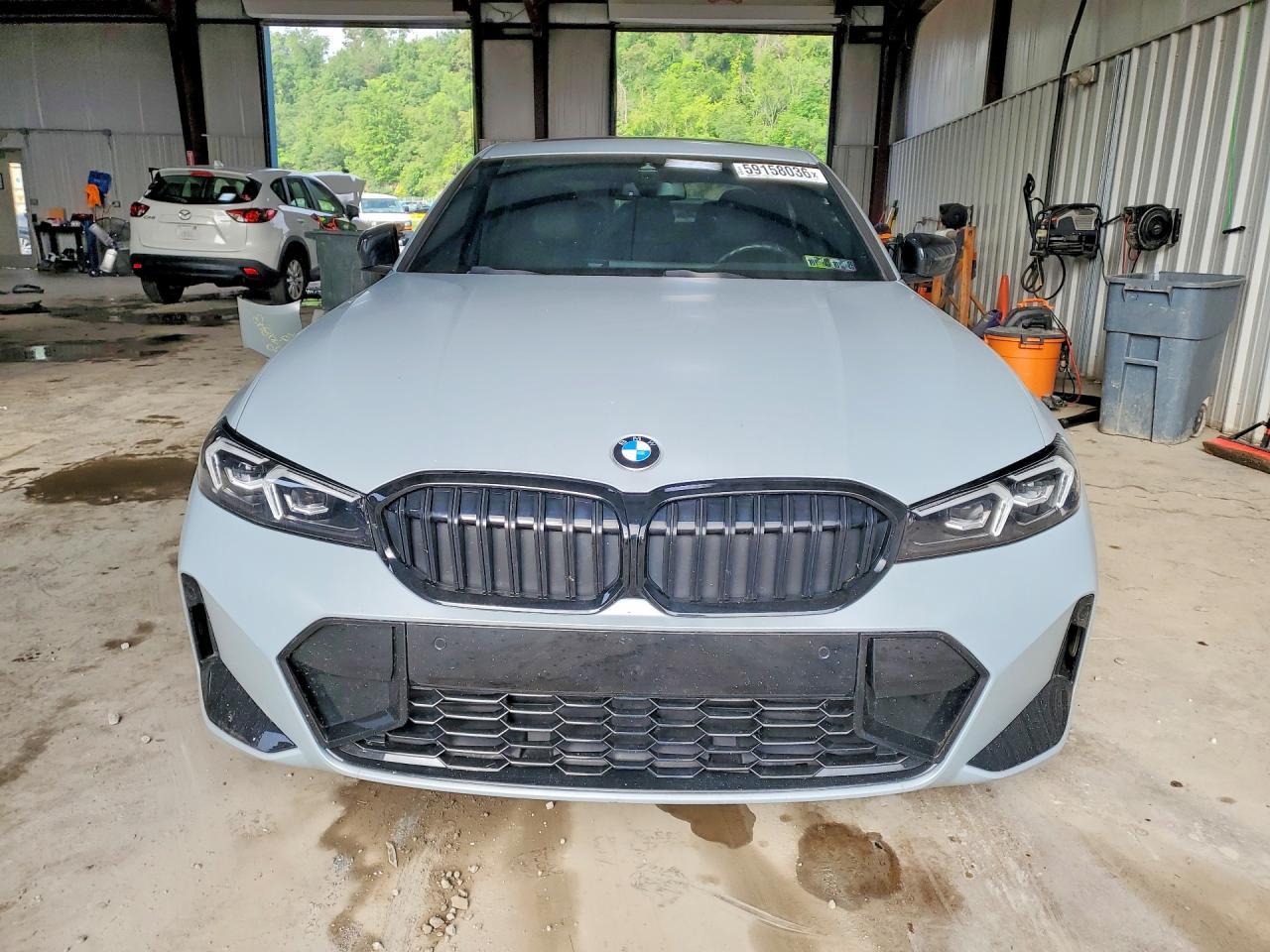 2023 BMW Seria 3 330i - zdjęcie 5