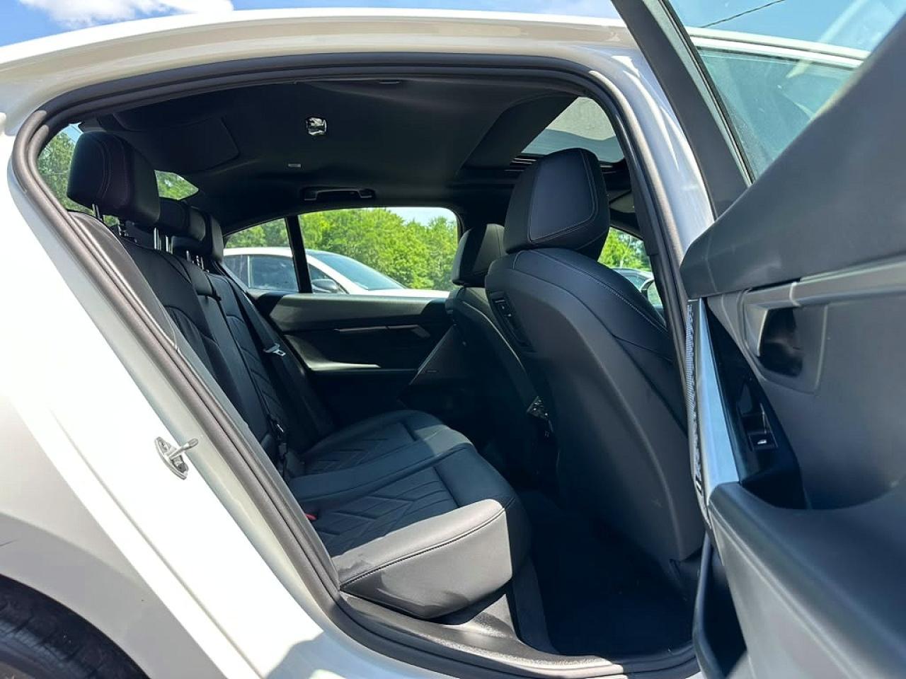 2026 BMW 530 I - zdjęcie 9