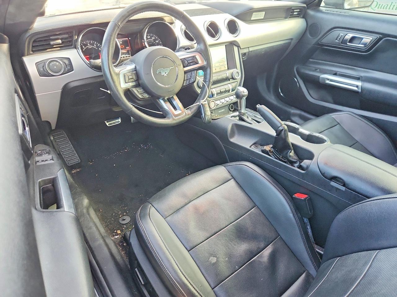 2017 Ford Mustang - zdjęcie 8