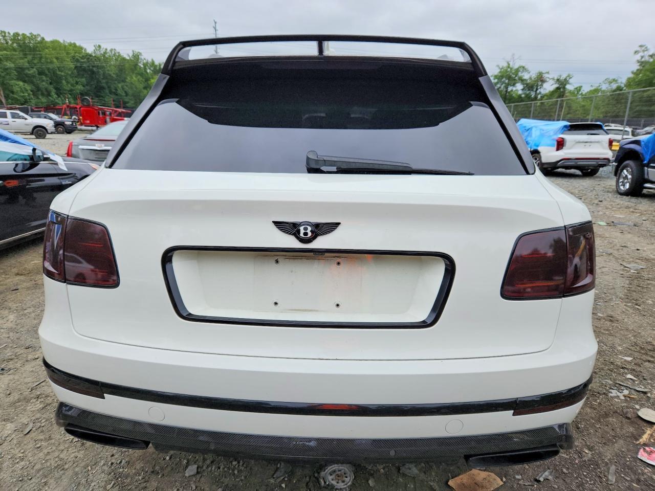 2017 Bentley Bentayga - zdjęcie 6