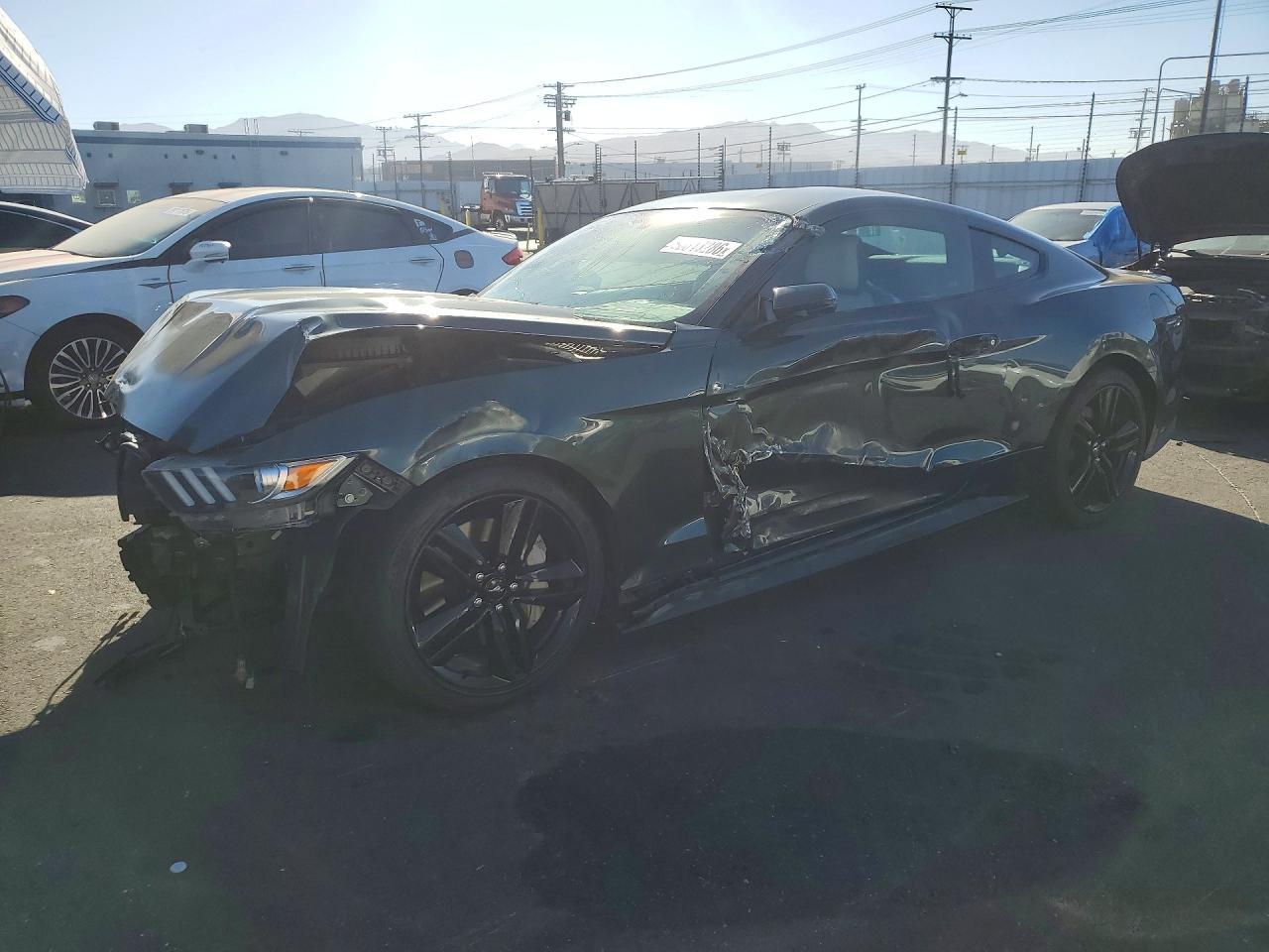 2015 Ford Mustang - zdjęcie główne