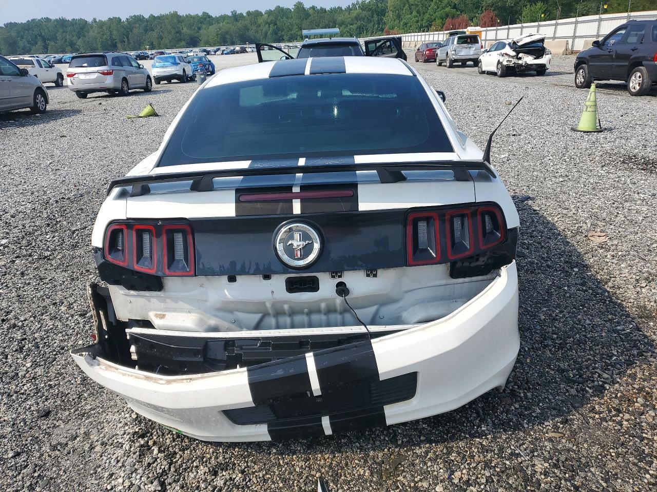 2014 Ford Mustang - zdjęcie 6