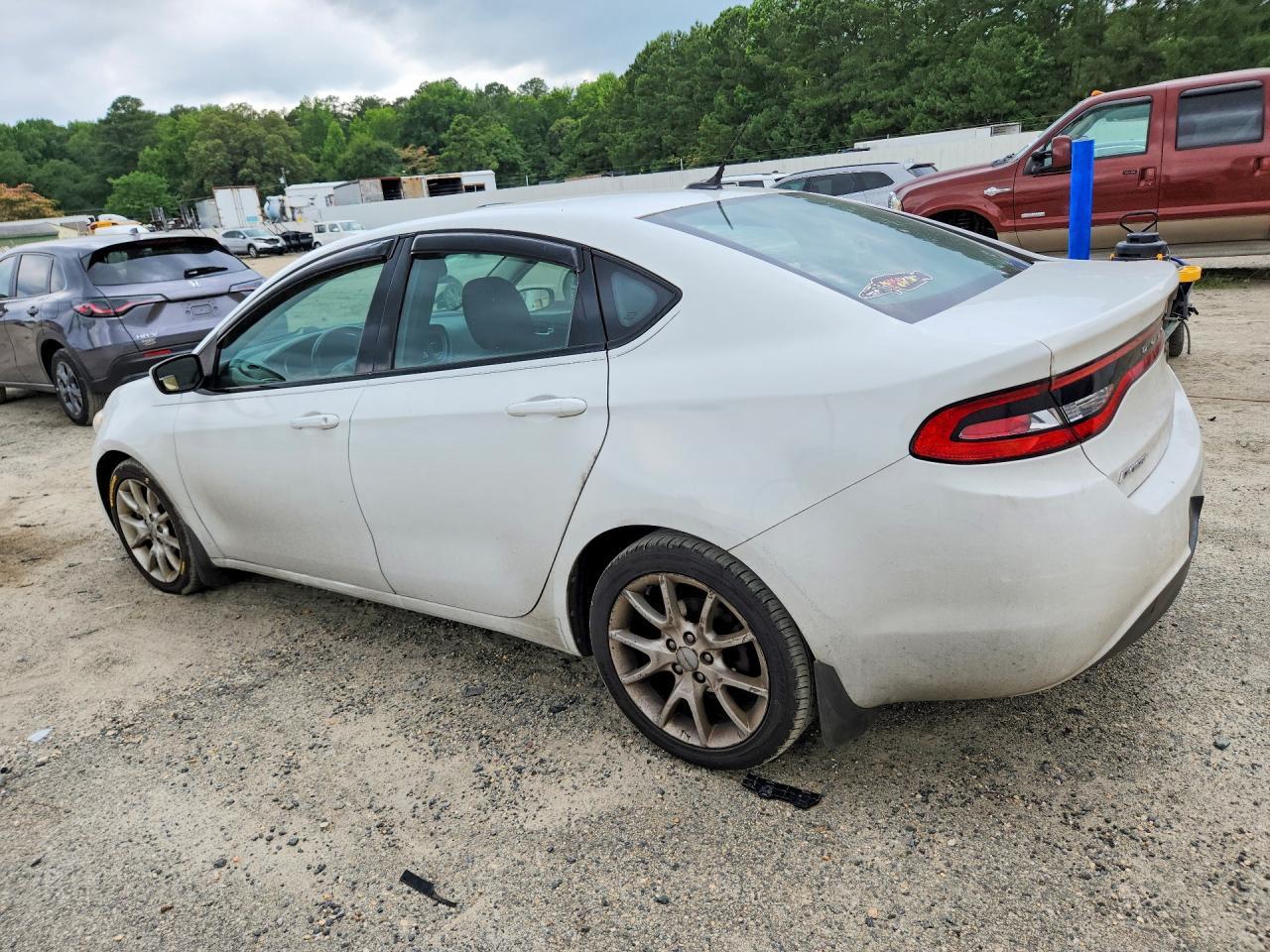 2013 Dodge Dart Sxt - zdjęcie 2