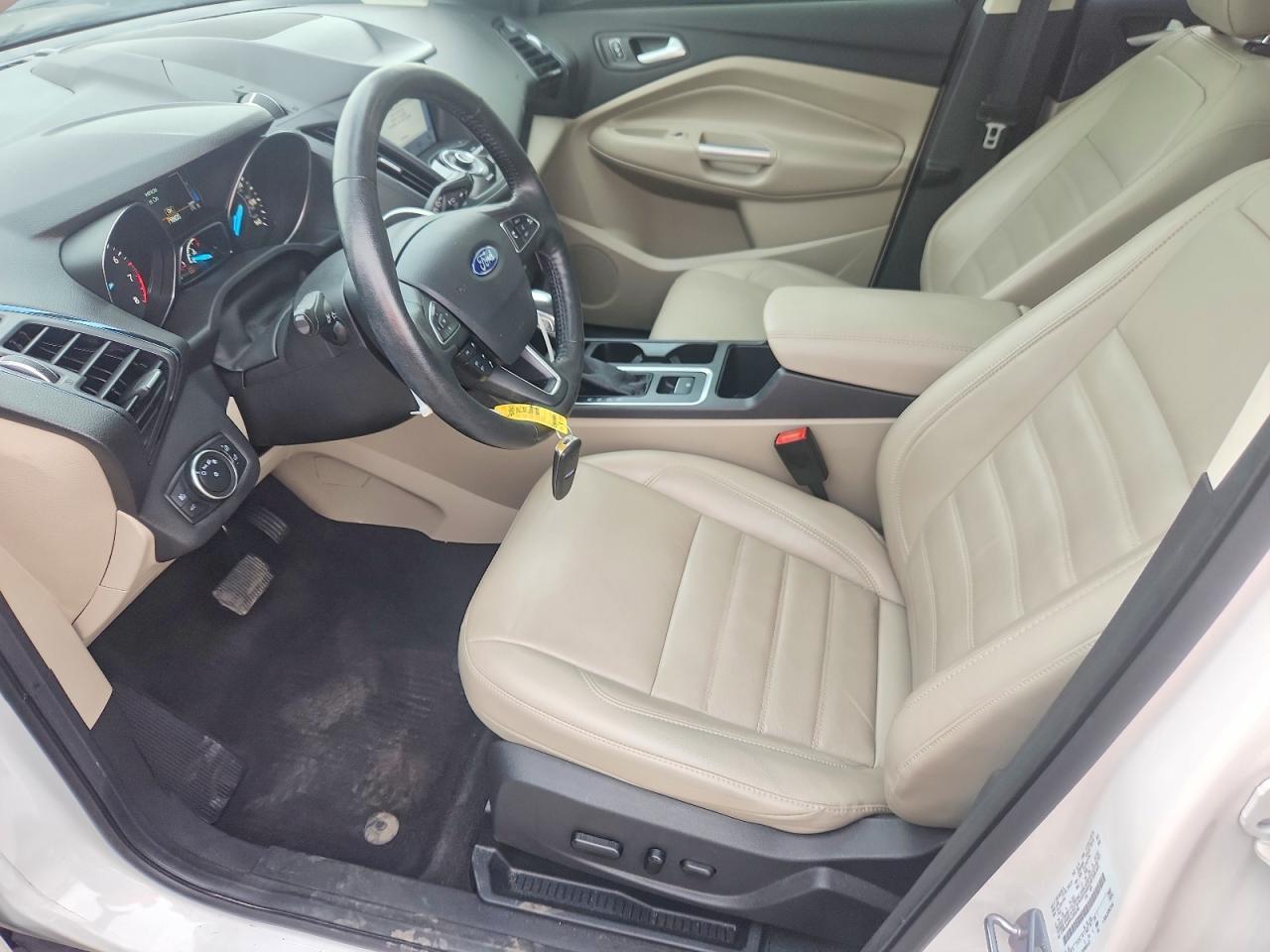 2019 Ford Escape Titanium - zdjęcie 7