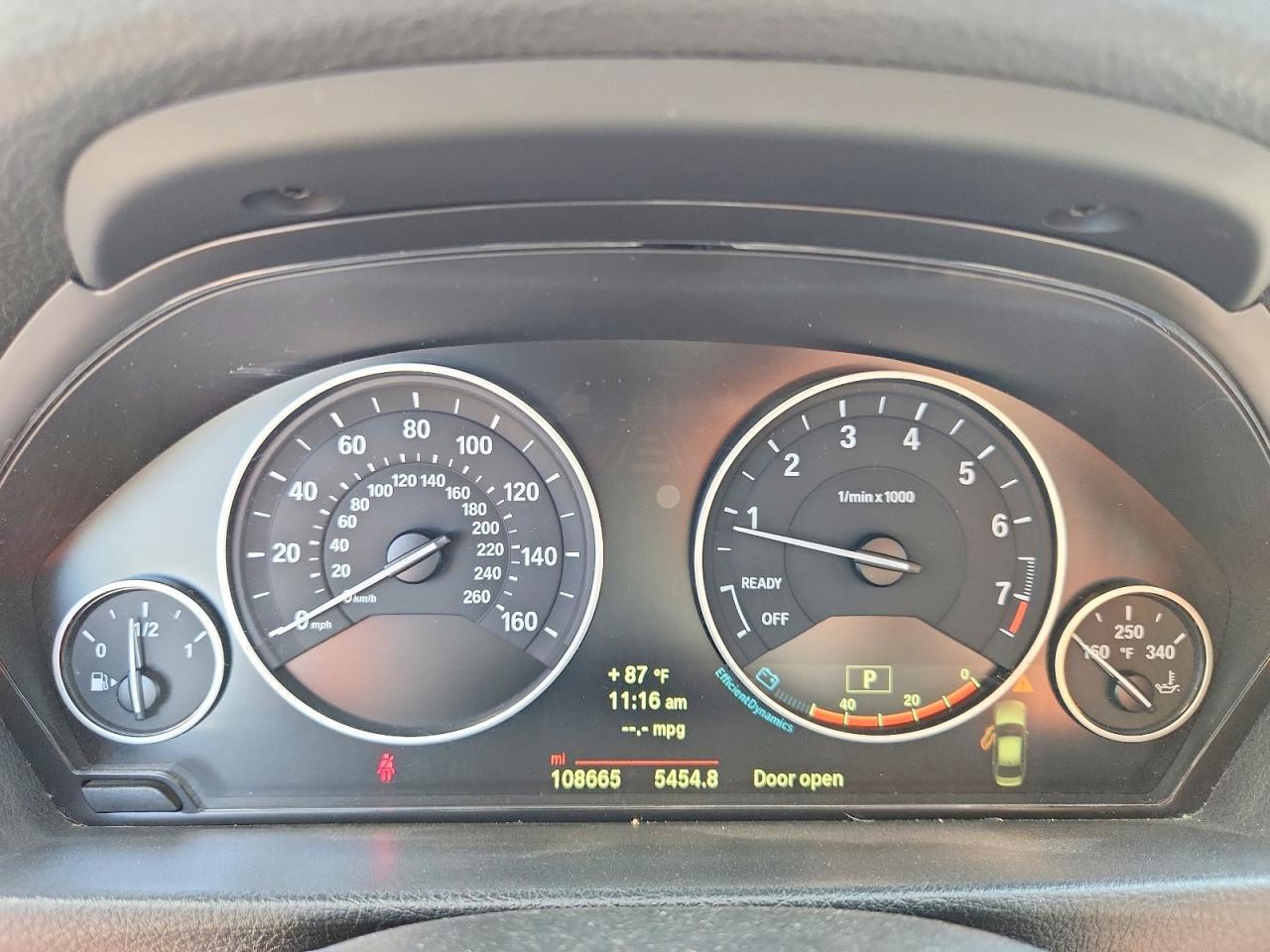 2014 BMW 320 I - zdjęcie 9