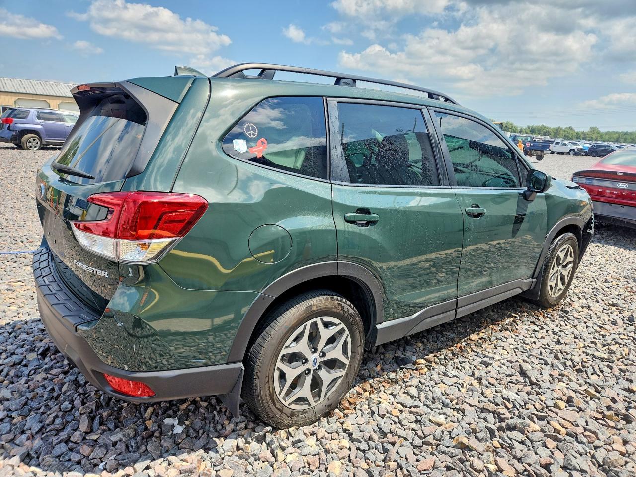2023 Subaru Forester Premium - zdjęcie 3