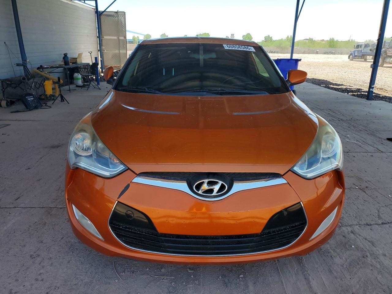 2015 Hyundai Veloster Base - zdjęcie 5
