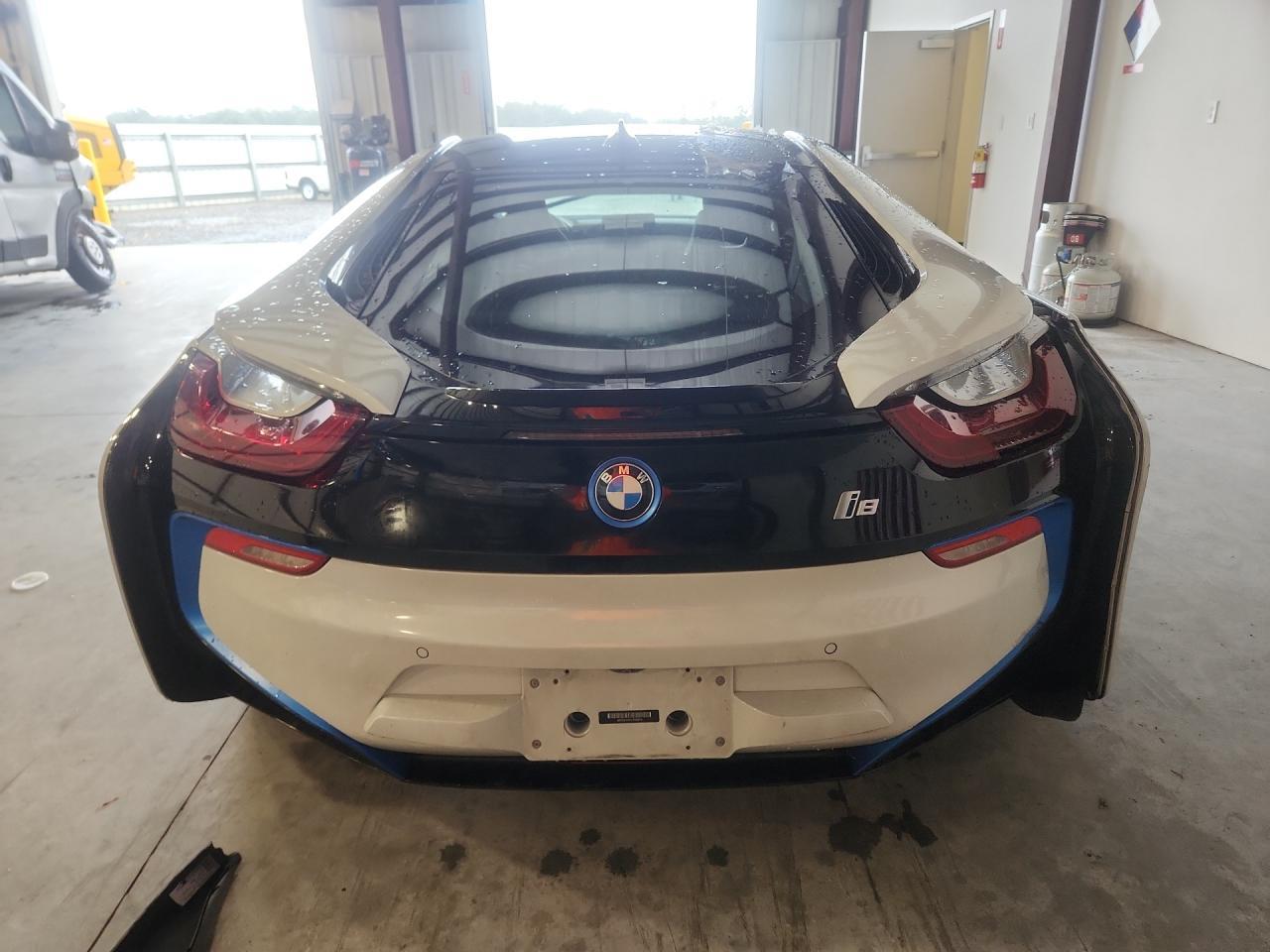 2020 BMW I8 - zdjęcie 6