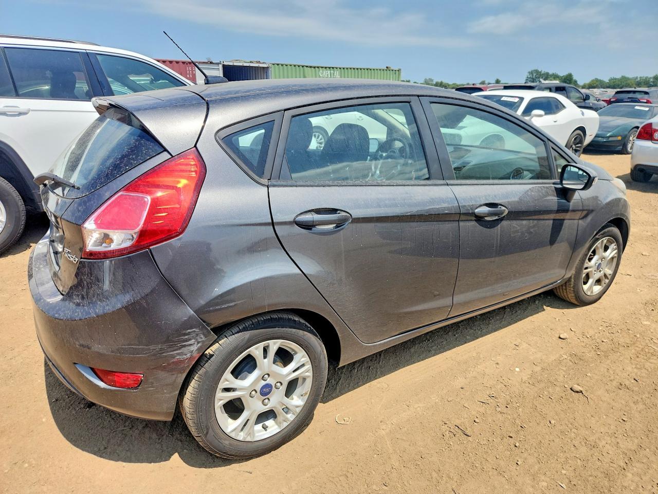 2015 Ford Fiesta Se - zdjęcie 3