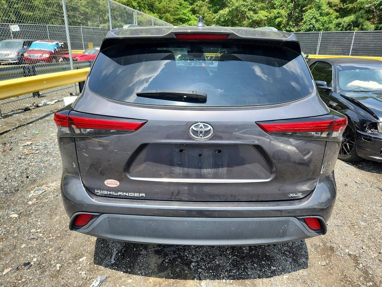 2022 Toyota Highlander Xle - zdjęcie 6