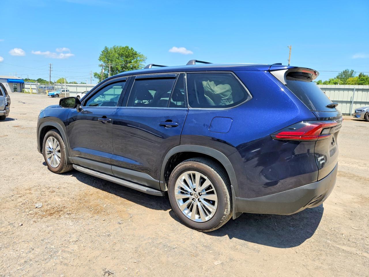2025 Toyota Grand Highlander Platinum - zdjęcie 2