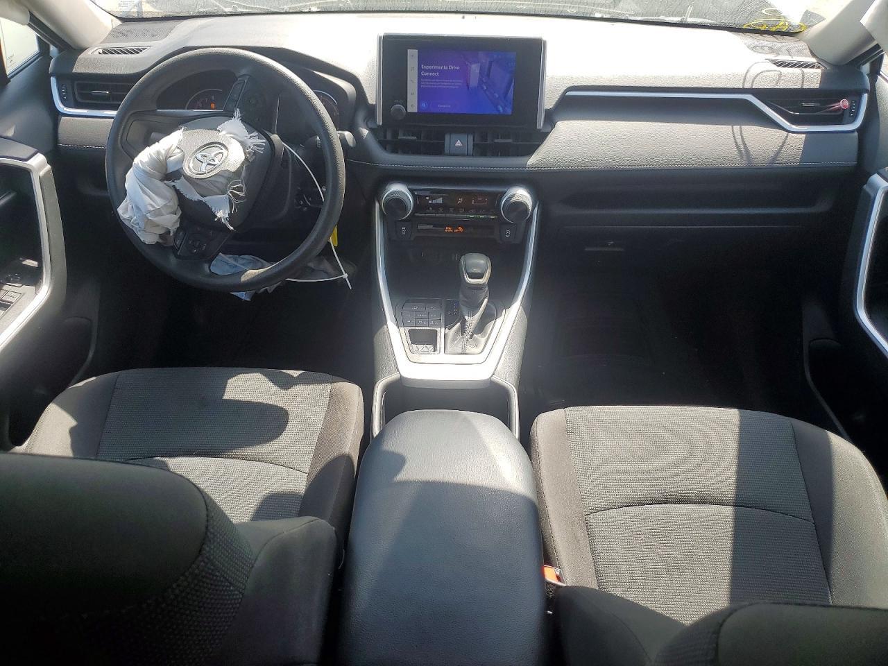 2025 Toyota Rav4 Le - zdjęcie 8