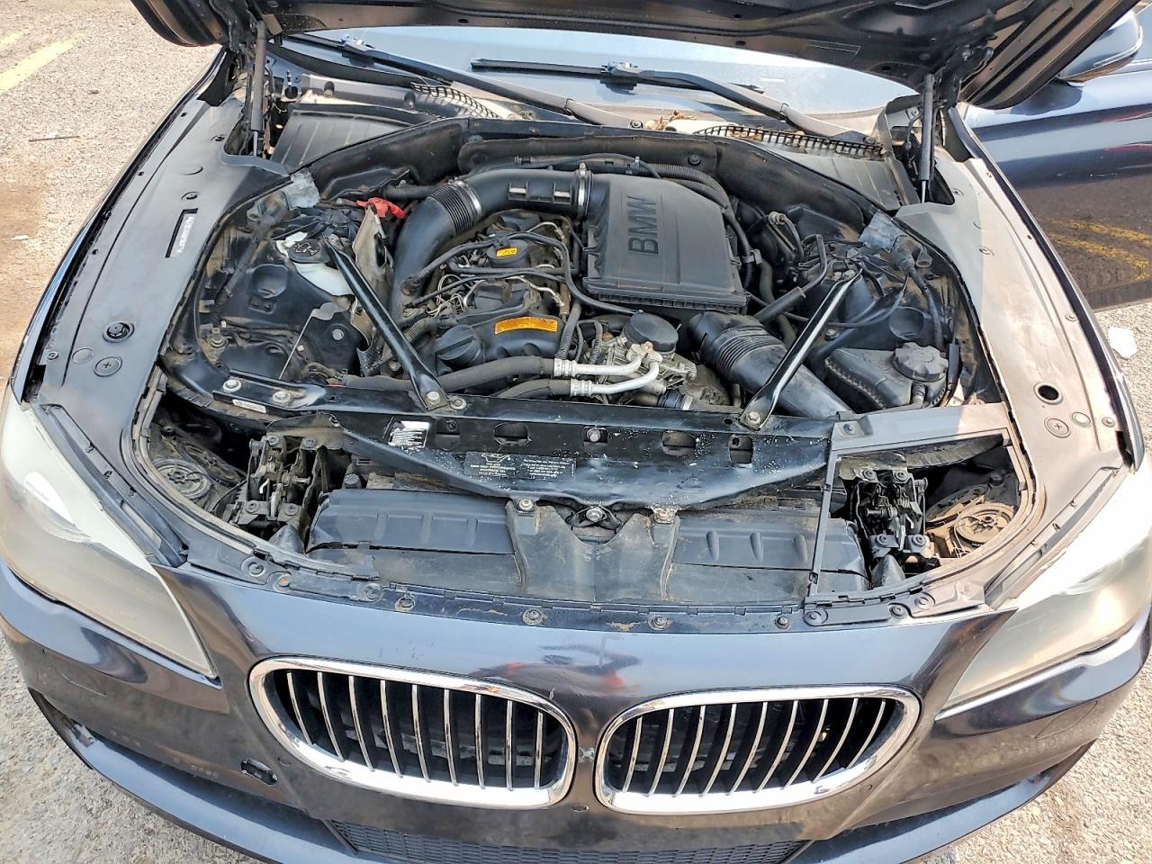 2013 BMW 740 Li - zdjęcie 11