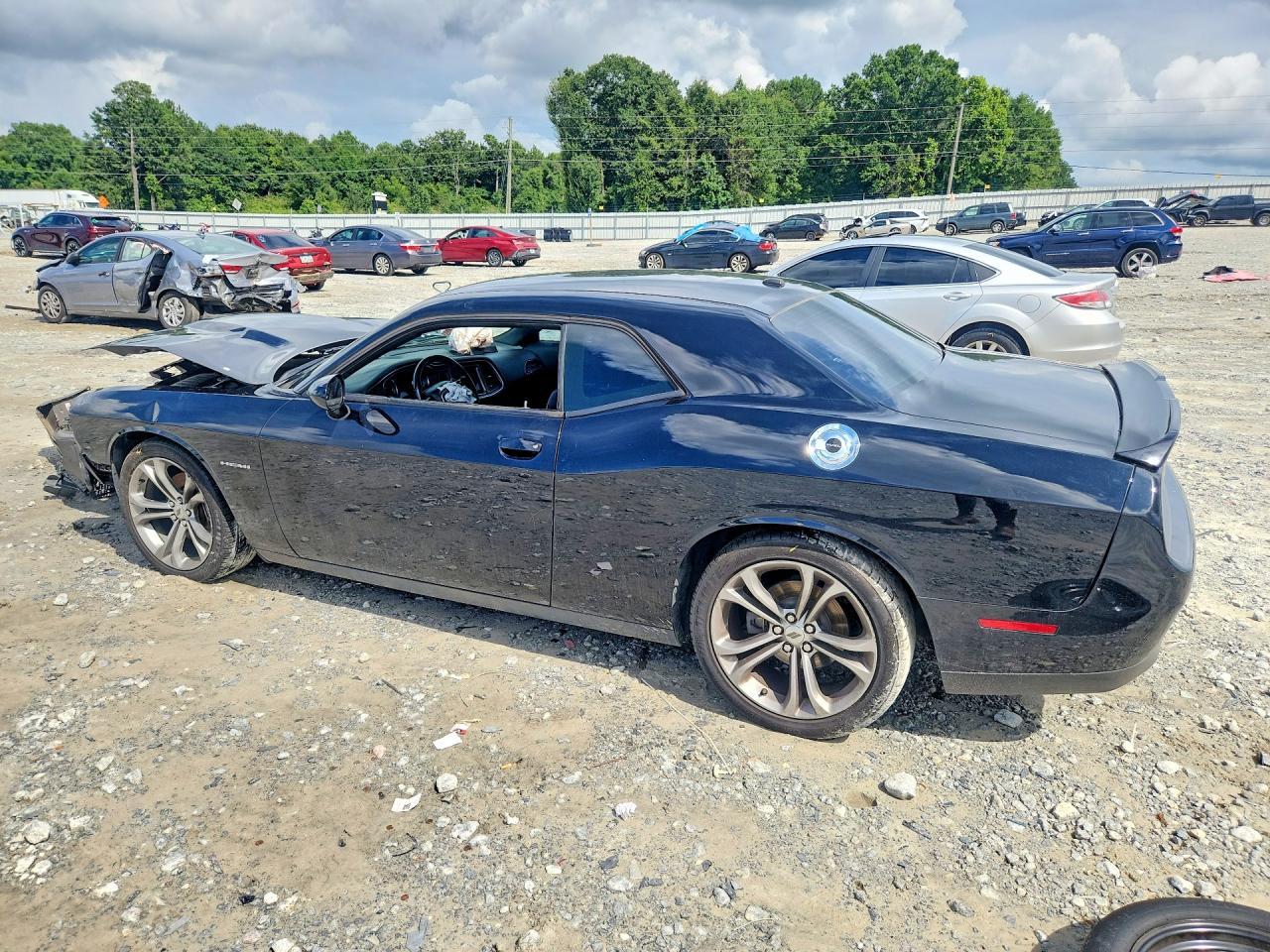 2020 Dodge Challenger R/T - zdjęcie 2
