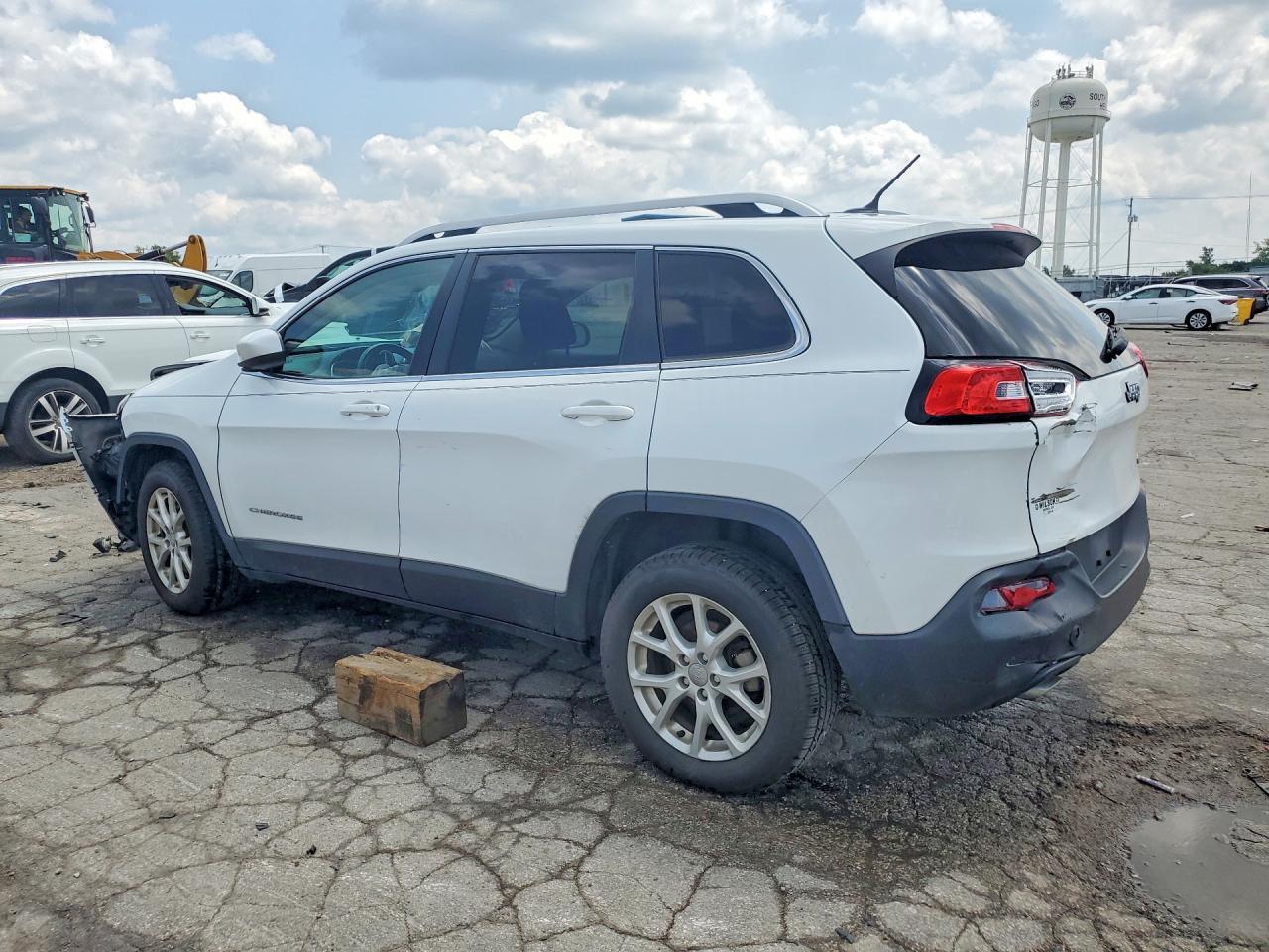 2014 Jeep Cherokee Latitude - zdjęcie 2
