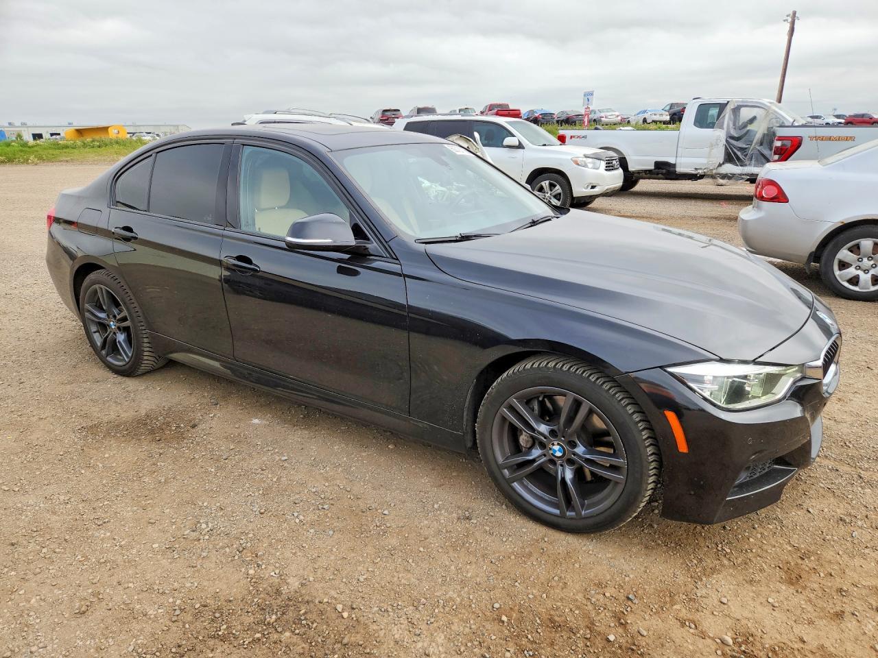 2018 BMW Seria 3 330i - zdjęcie 4