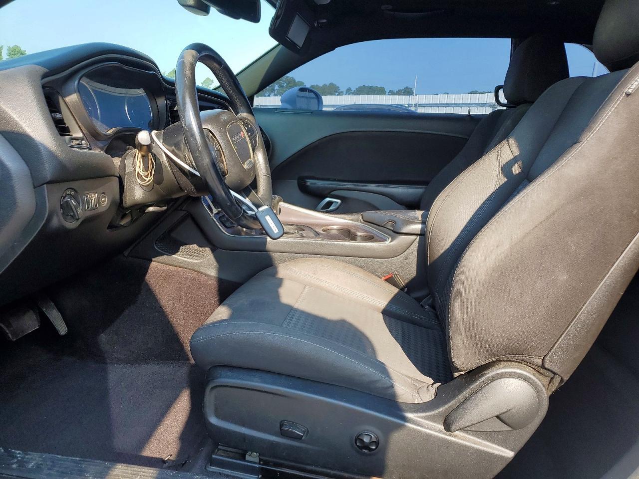2017 Dodge Challenger R/T - zdjęcie 7