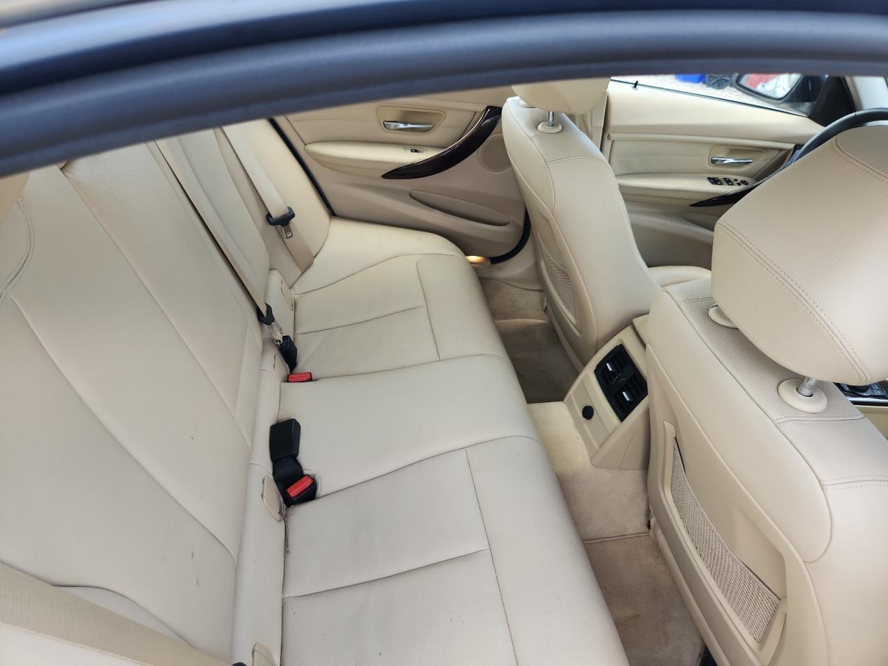 2015 BMW 328 I - zdjęcie 10