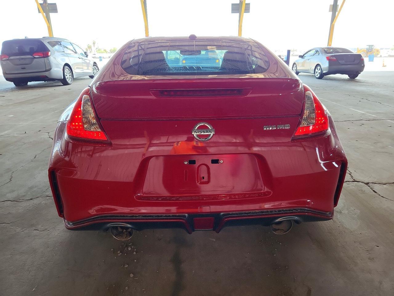 2016 Nissan 370Z Nismo Tech - zdjęcie 6