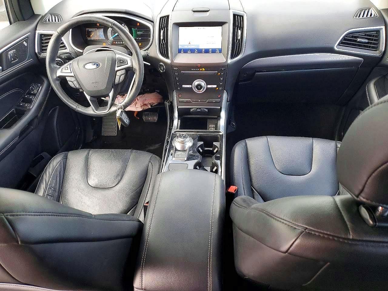 2019 Ford Edge Titanium - zdjęcie 8