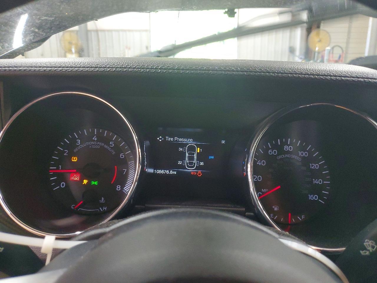 2017 Ford Mustang Base - zdjęcie 9