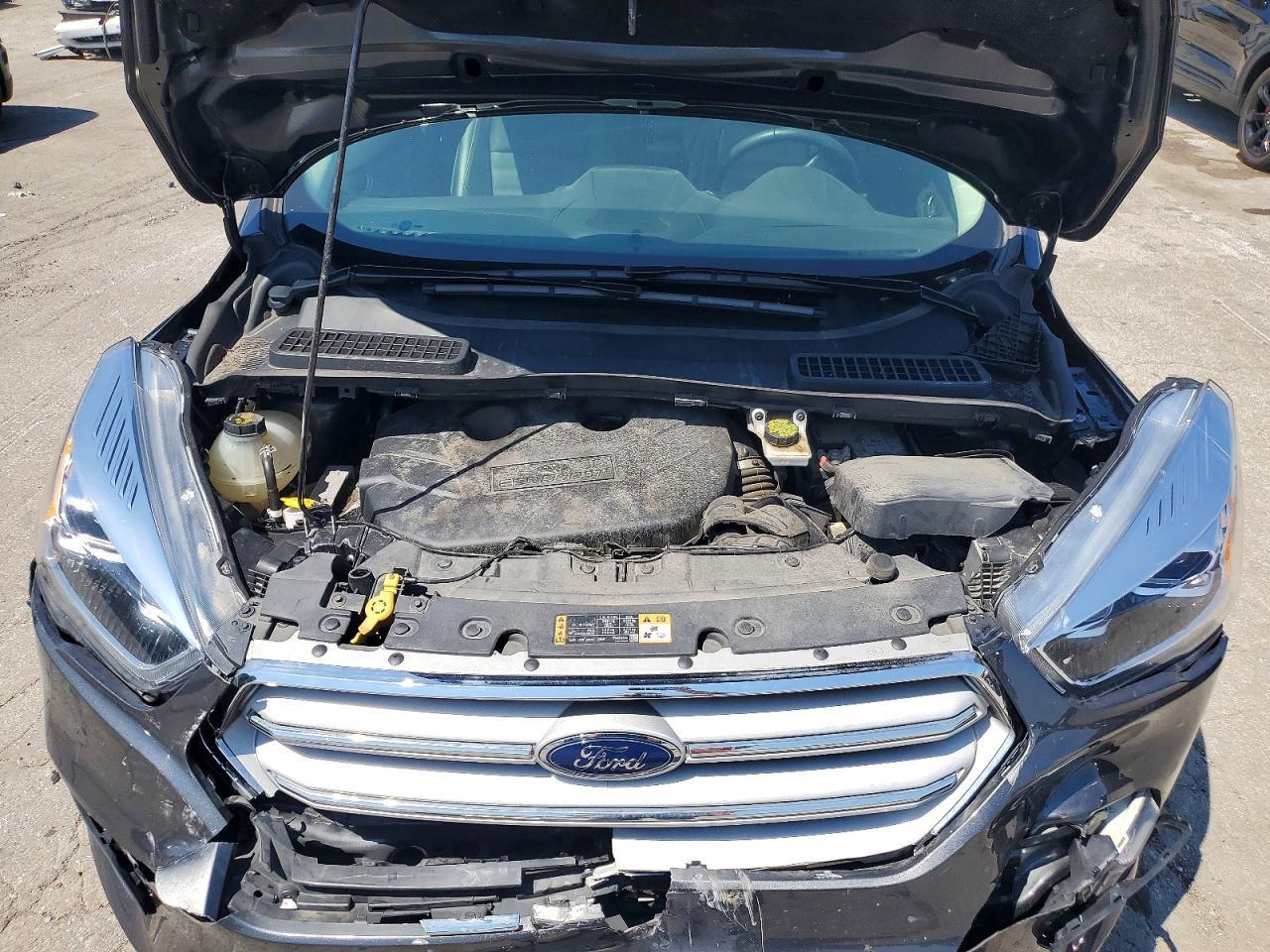 2018 Ford Escape Titanium - zdjęcie 12