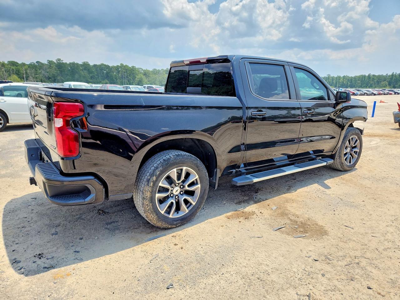 2021 Chevrolet Silverado K1500 Rst - zdjęcie 3