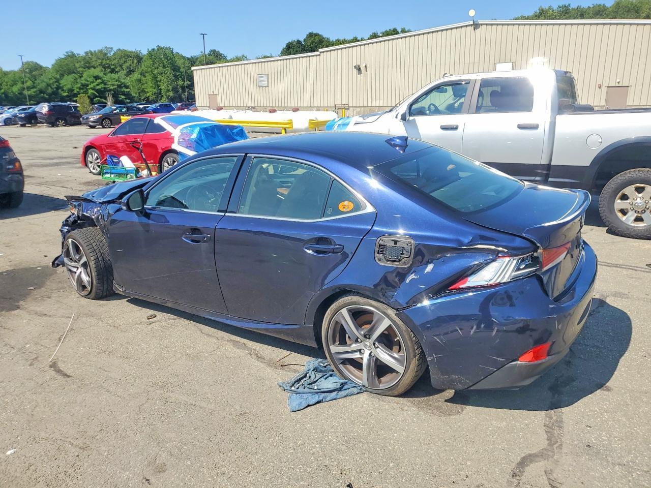 2018 Lexus Is 300 - zdjęcie 2