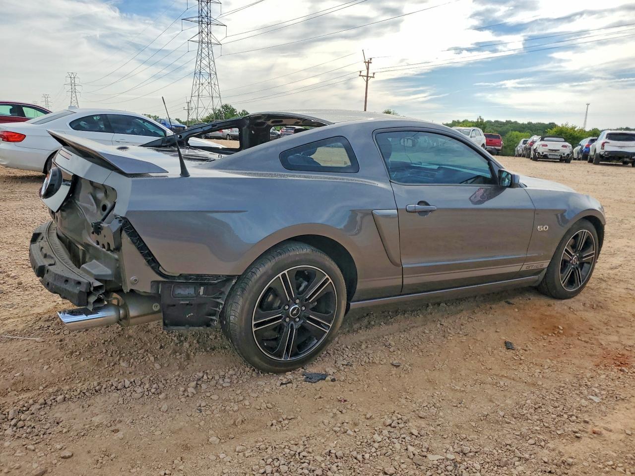 2013 Ford Mustang Gt - zdjęcie 3