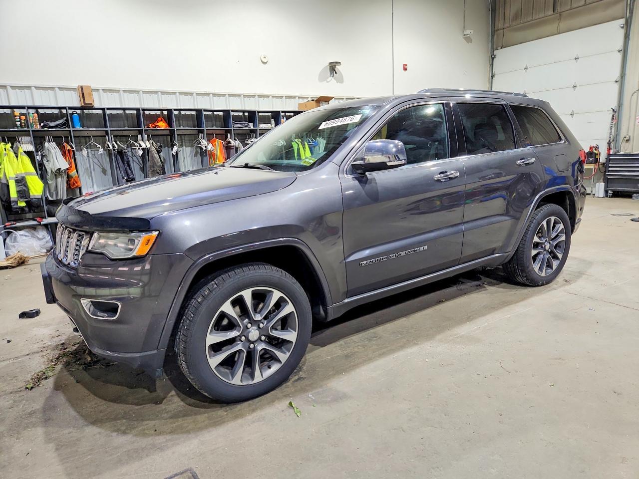 2017 Jeep Grand Cherokee Overland - zdjęcie główne