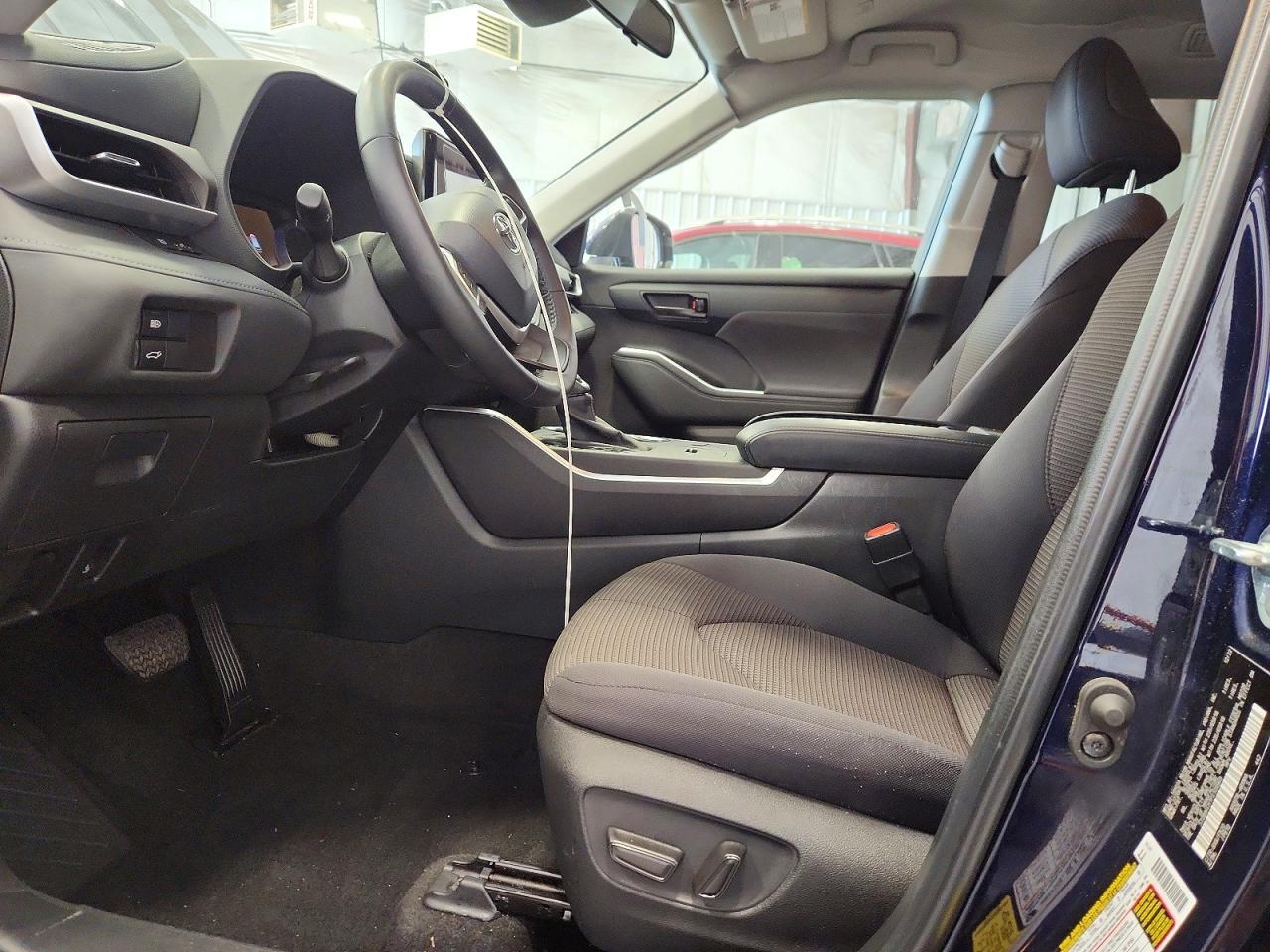 2023 Toyota Highlander Hybrid Le - zdjęcie 7