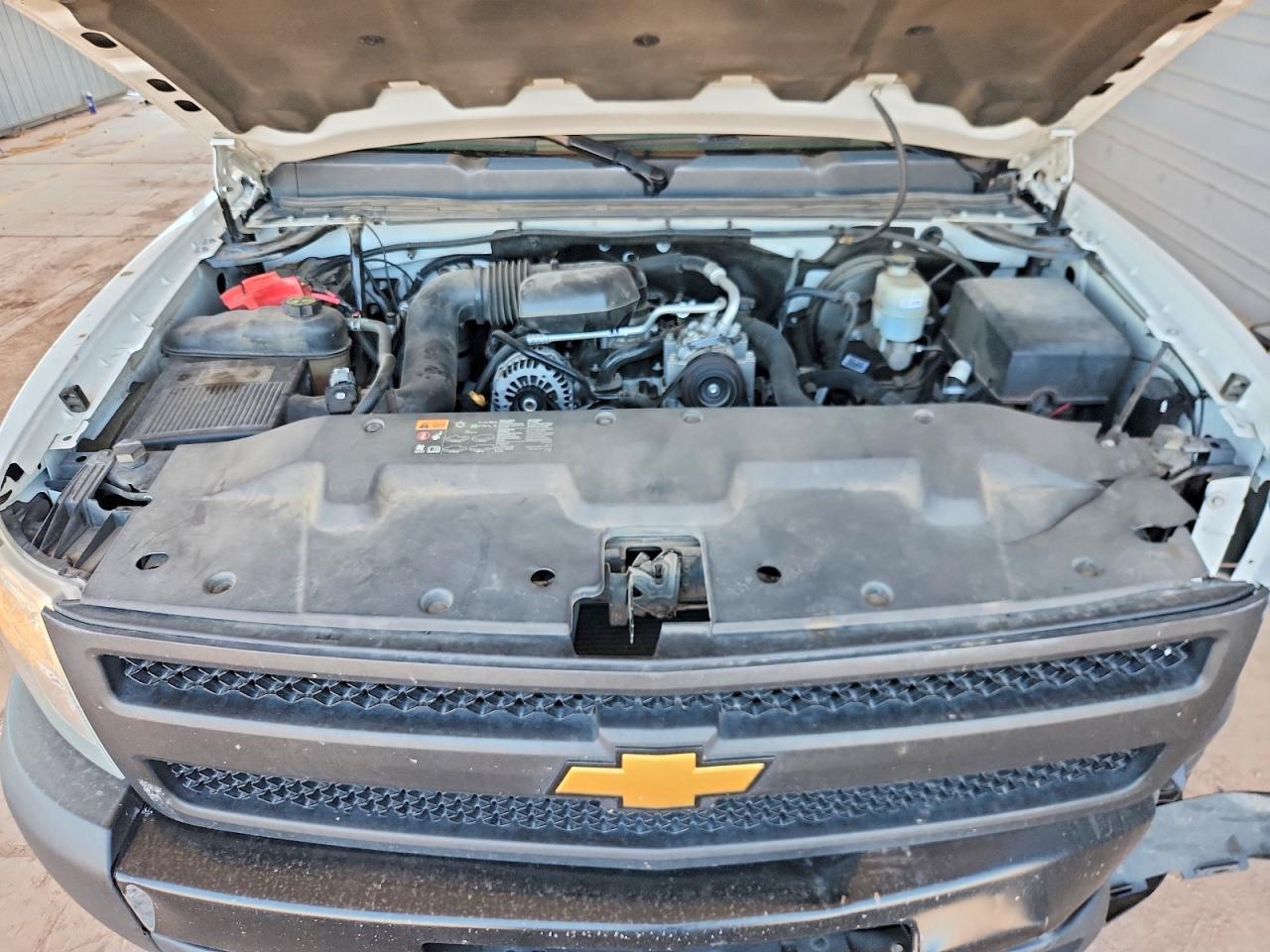 2013 Chevrolet Silverado C1500 - zdjęcie 11