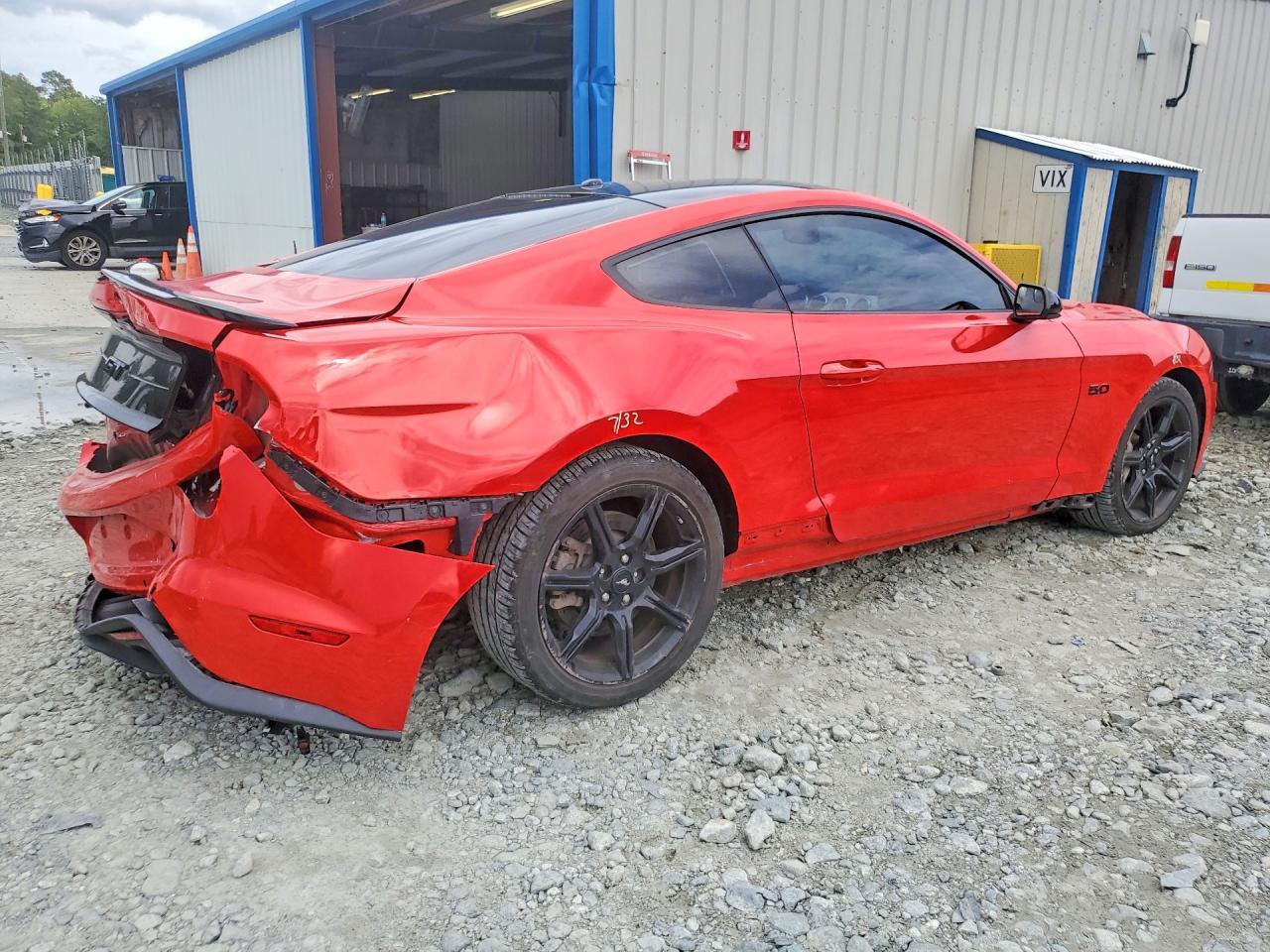 2019 Ford Mustang Gt - zdjęcie 3