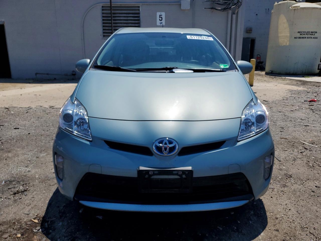 2014 Toyota Prius Three - zdjęcie 9