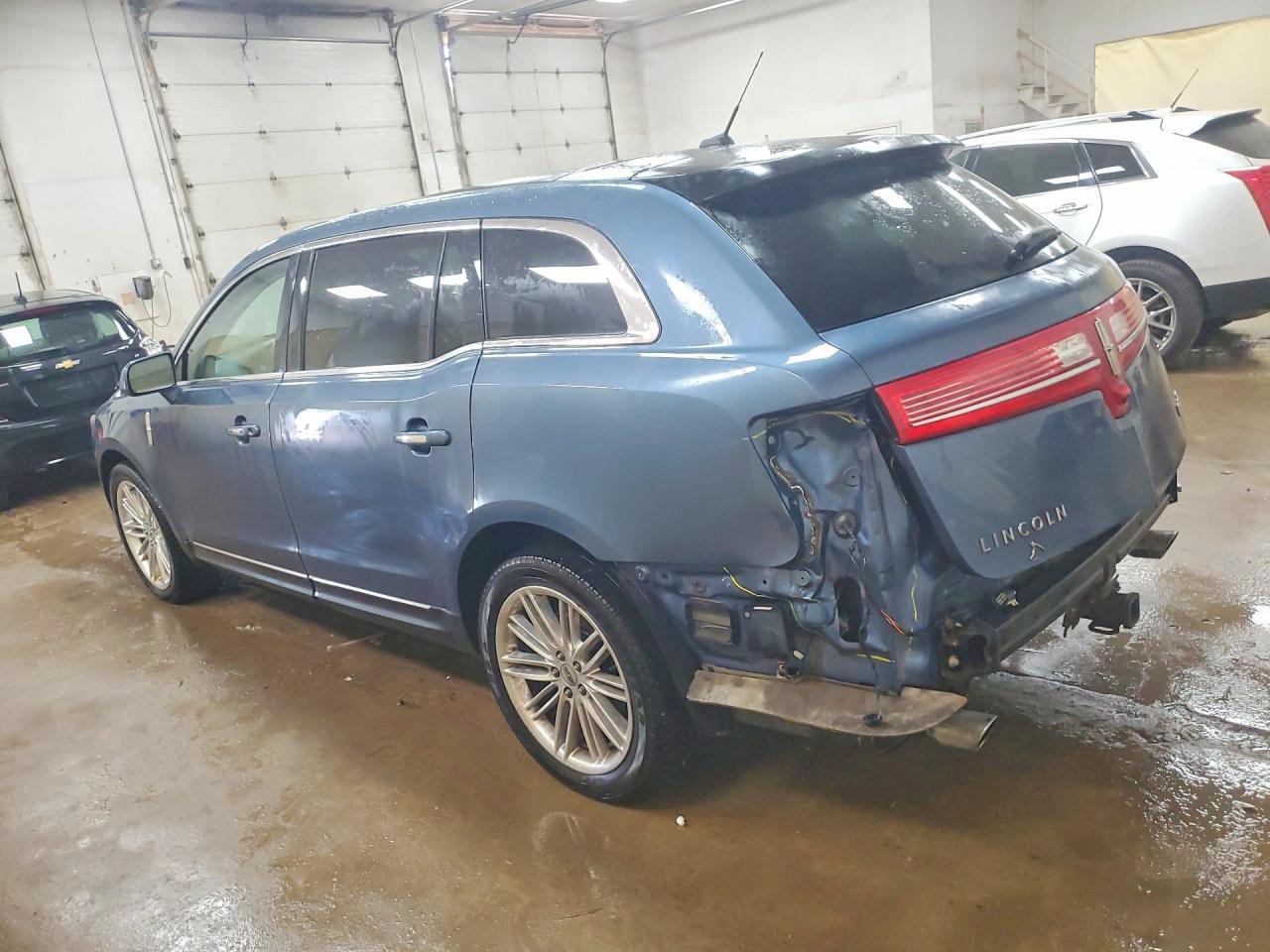 2018 Lincoln Mkt - zdjęcie 2