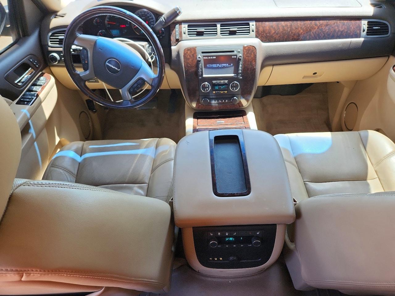 2014 GMC Yukon Denali - zdjęcie 8