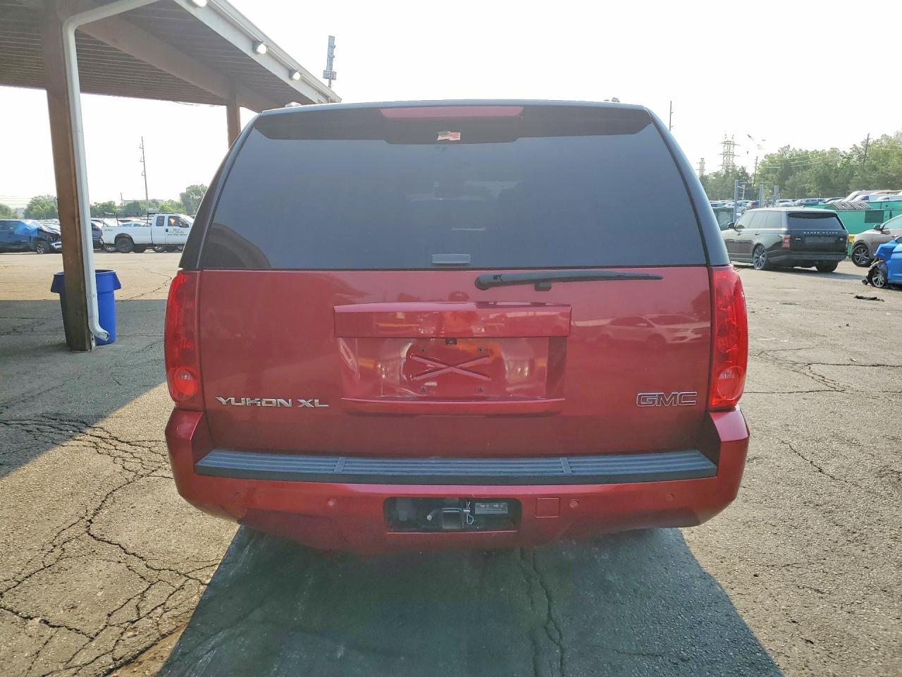 2014 GMC Yukon Xl C1500 Slt - zdjęcie 6