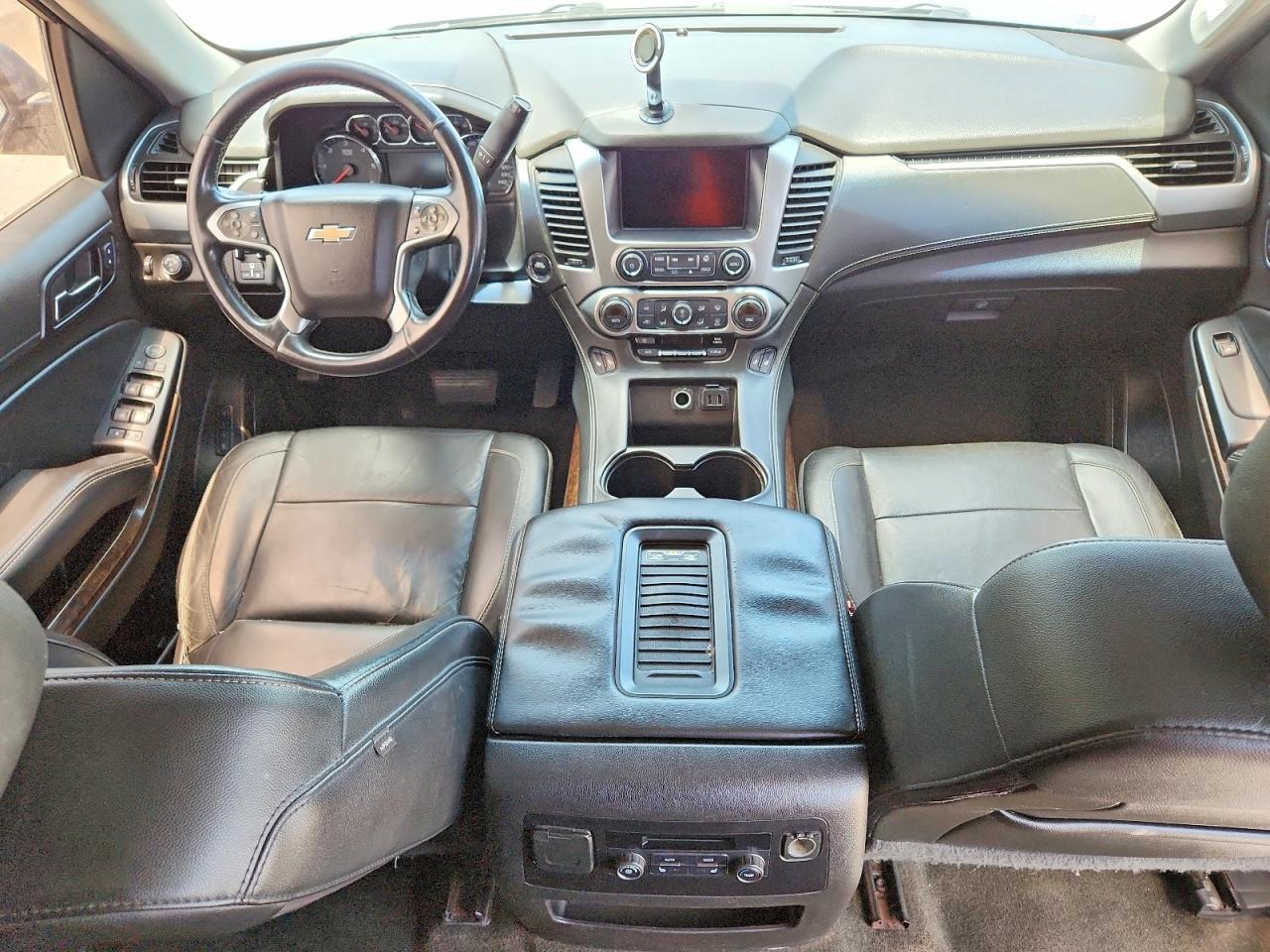 2016 Chevrolet Tahoe C1500 Lt - zdjęcie 8