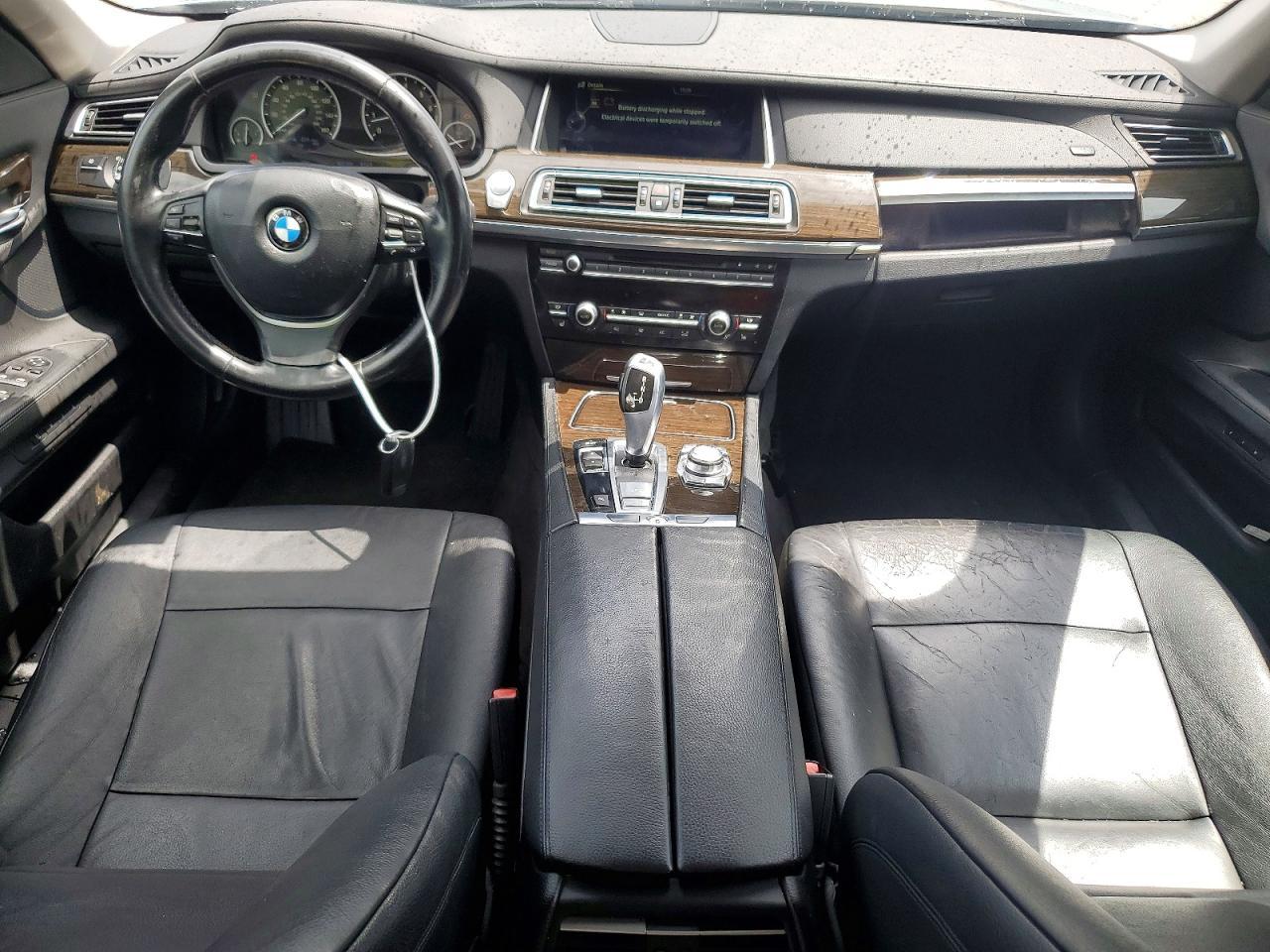2013 BMW 740 I - zdjęcie 8