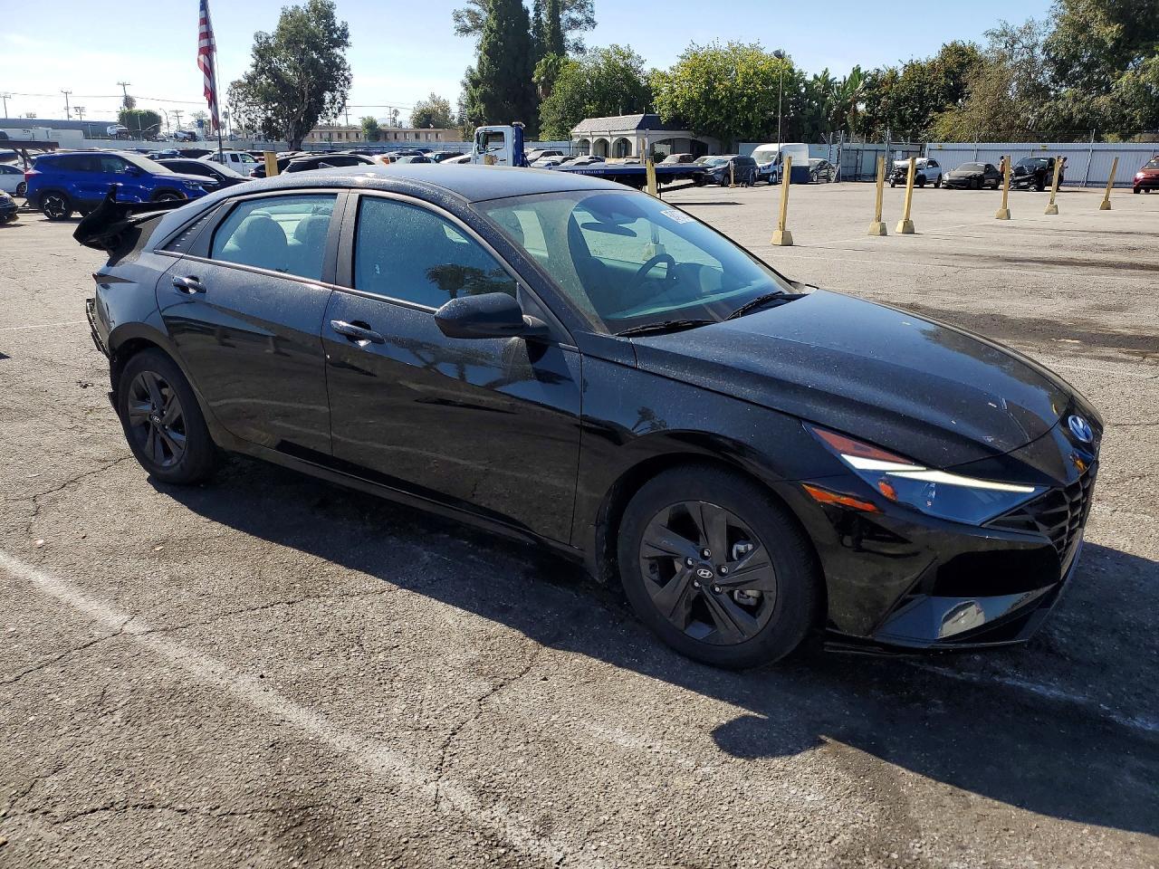 2023 Hyundai Elantra Blue - zdjęcie 4